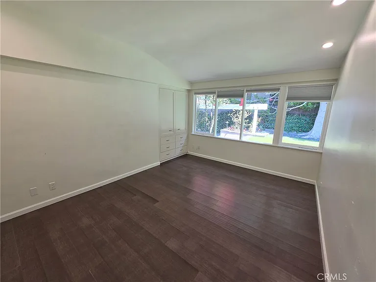 310 S Thurston Ave — Photo 33