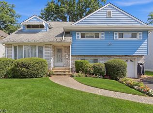 137 Voorhees St, Teaneck Twp., NJ 07666