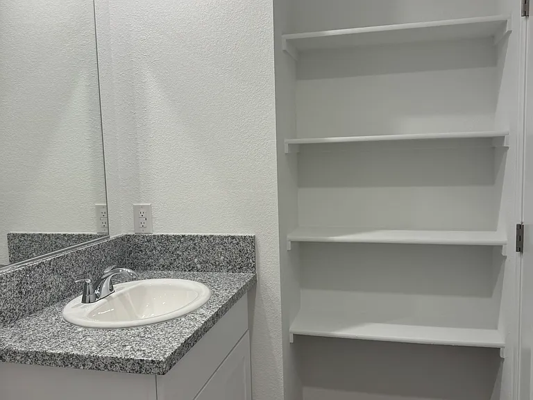 2800 Steamship Dr — Photo 24