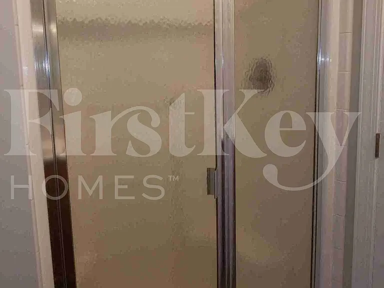 1911 Chestnut Oak Ln — Photo 22