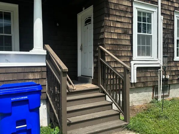 309 Chapman St #1, Greenfield, MA 01301