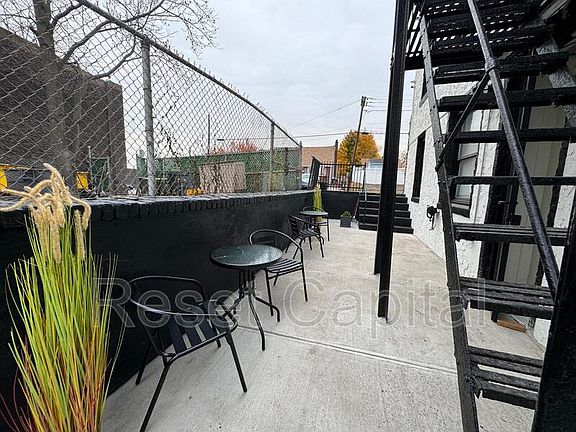 3rd image of 15 Palisades Ave #B1