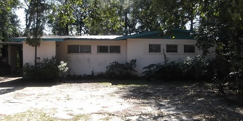 1st image of 805 Coble Dr
