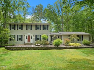 110 Partridge Ln, Milford, PA