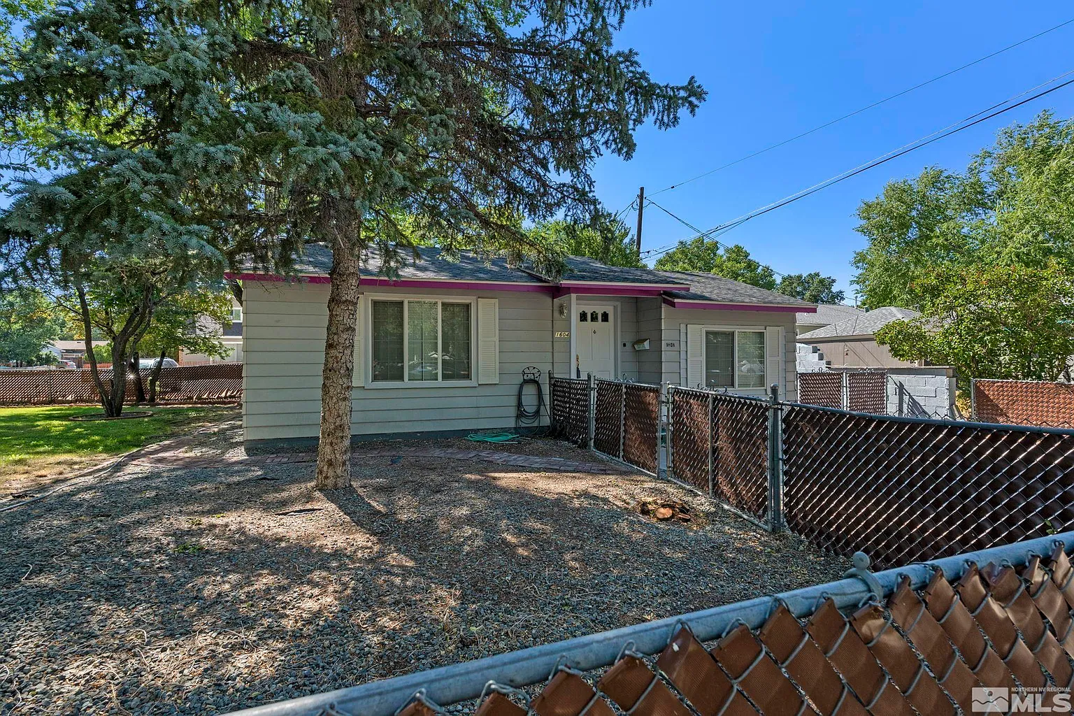1604 Peters St photo 1