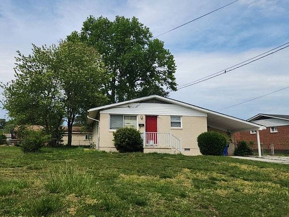 3rd image of 906 Darren Dr