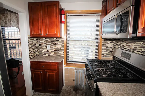 Rented by Compass | media 12