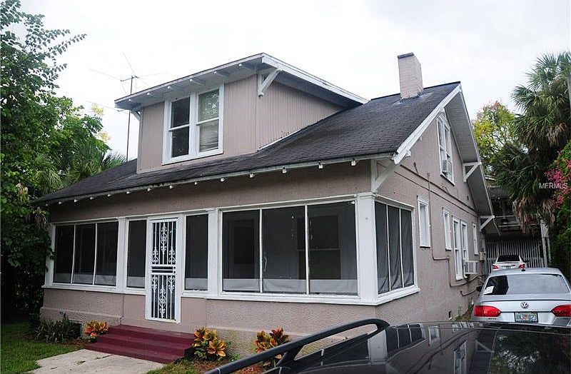 2nd image of 210 Avenue D NE #1
