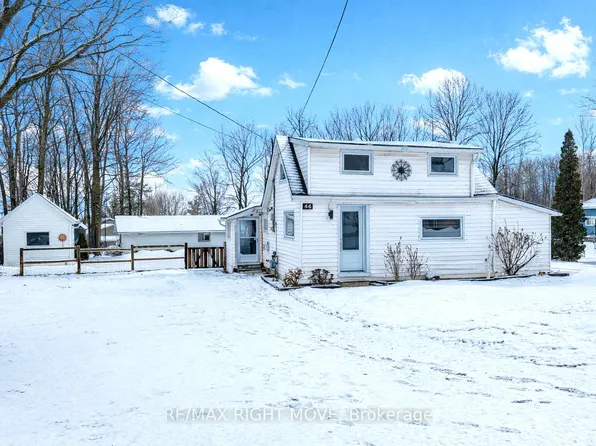 46 Osborne St, Tay, ON L0K 2A0