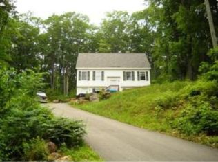 123 Wes Locke Rd, Barnstead, NH 03218