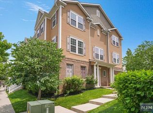 12 Wesmont Dr, Wood Ridge, NJ 07075