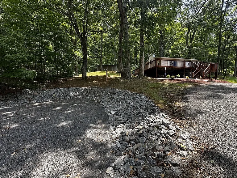 253 White Ln — Photo 20