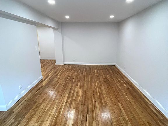 3rd image of 74-45 Yellowstone Blvd #4J
