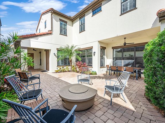 5th image of 7027 Vilano Ln