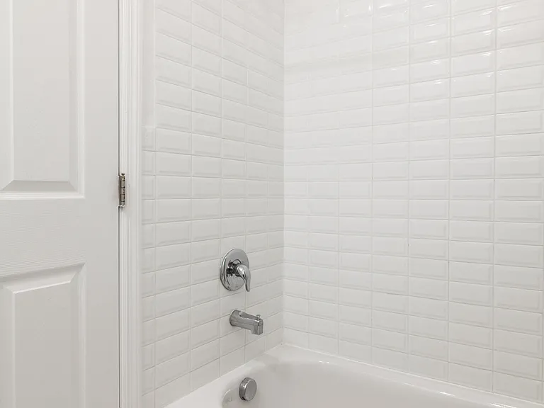 136 Grace St #1 — Photo 3