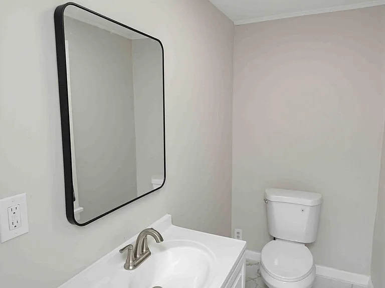 828 Mill St — Photo 11