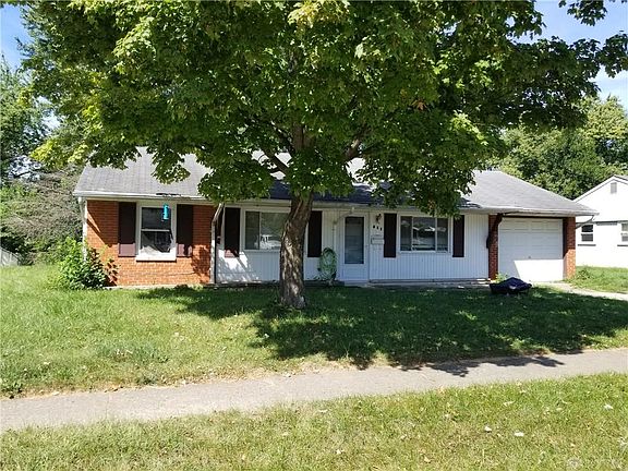 2nd image of 811 Plumwood Dr