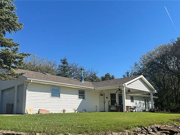 2nd image of 7618 Locust Dr