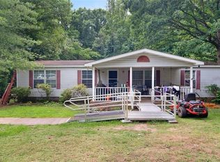 1040 Kelly Dr, Pine Hall, NC 27042