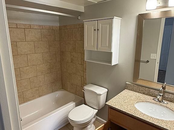 5th image of 17467 Cedar Lake Cir