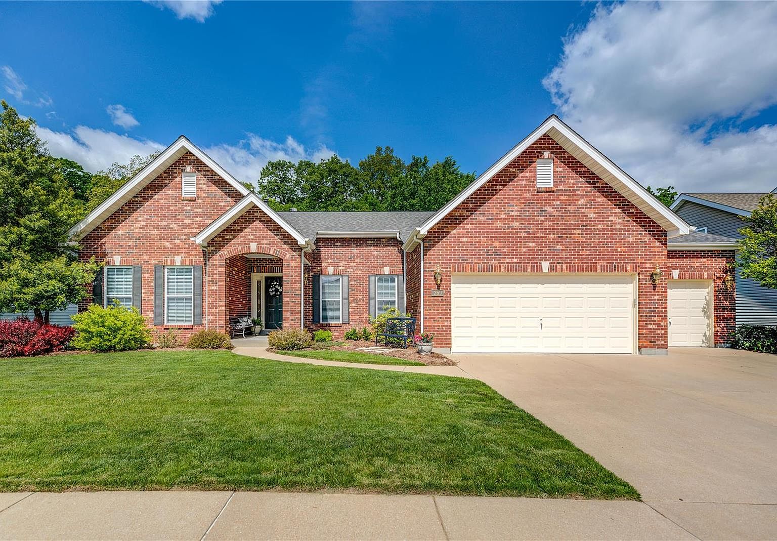 269 Avalon Hills Dr, Fenton, MO 63026 | Zillow