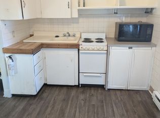 481 Blackstone St #5, Woonsocket, RI 02895