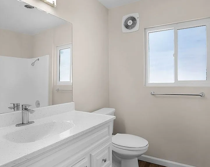 Point Loma Bay Apartments | Coastal Living Near the Beach — Photo 31