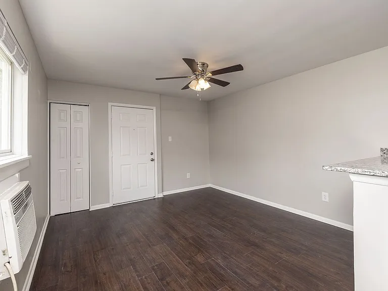 4306 Chamberlayne Ave — Photo 15