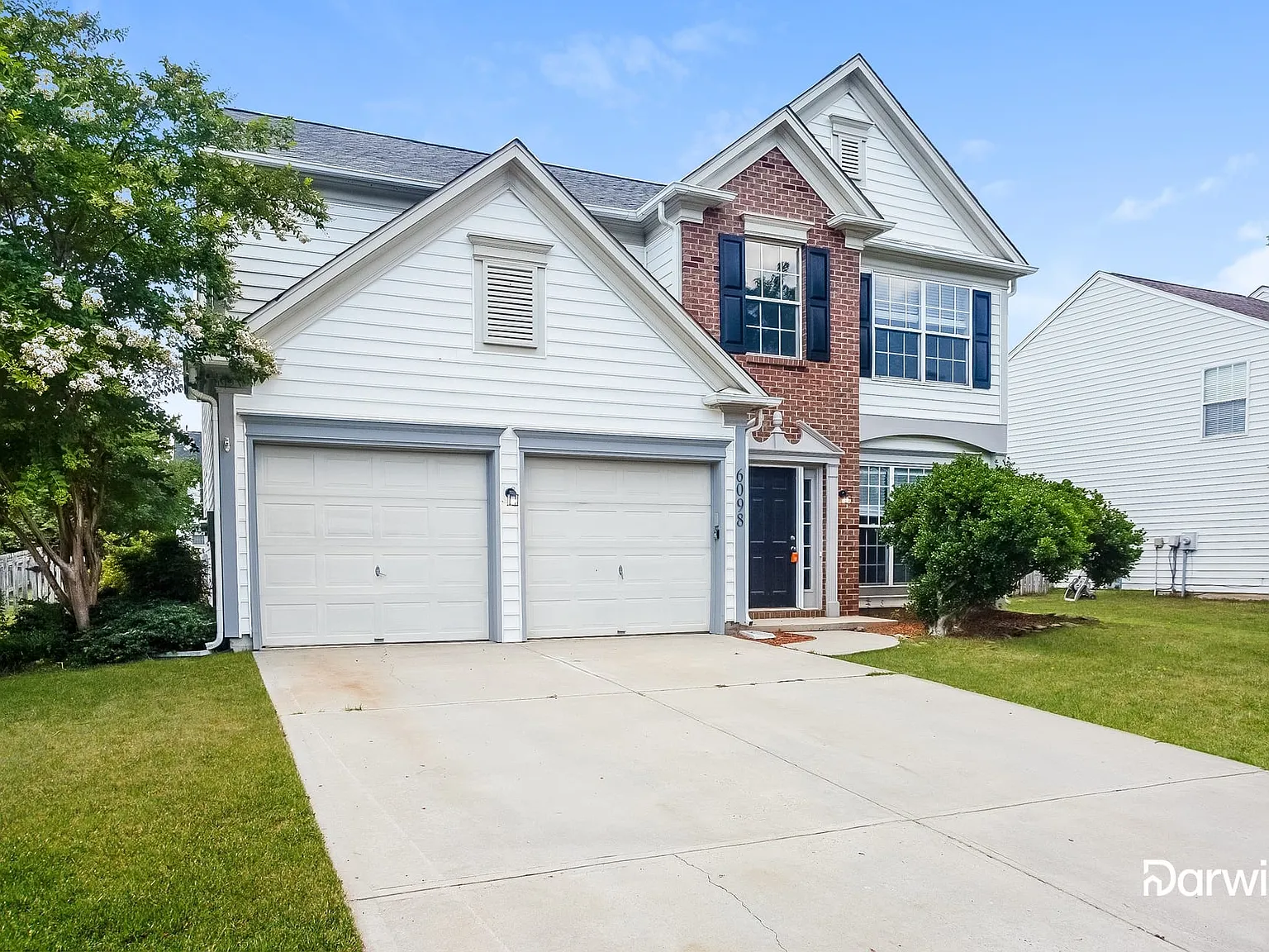 4 bed, 3.0 bath, 2072 sqft, $2,385 — Photo 3