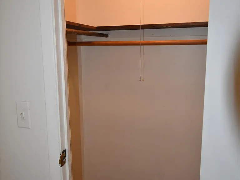 50 Locust Dr — Photo 3