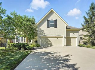 22281 W 176th St, Olathe, KS 66062