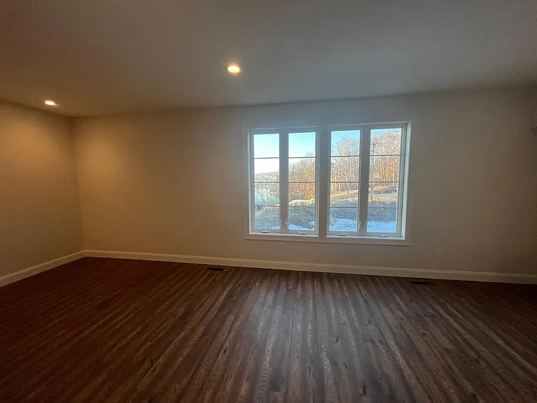 103 Thermos Ave #6 — Photo 19
