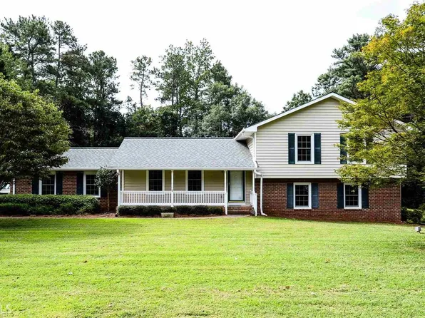 115 Powell Ct, Roswell, GA 30076