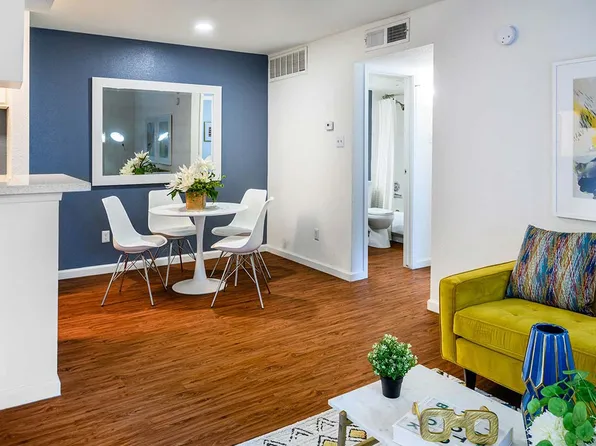 The Daphne Apartments