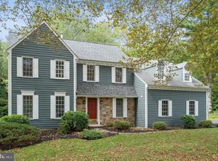 706 Creek View Cir, Phoenixville, PA 19460