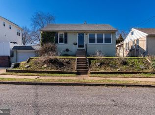 8006 Lawndale St, Philadelphia, PA