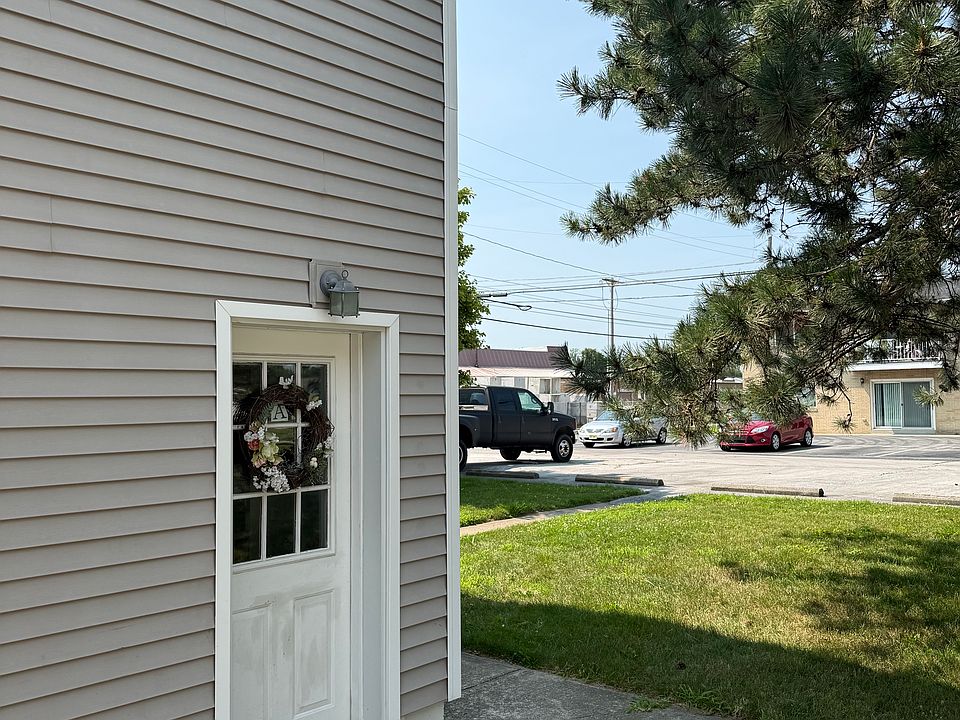 East Kitchen Entry door