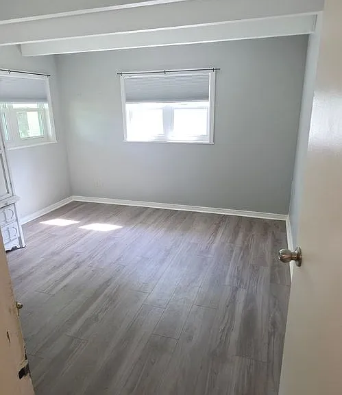 1701 Poplar St #B — Photo 6