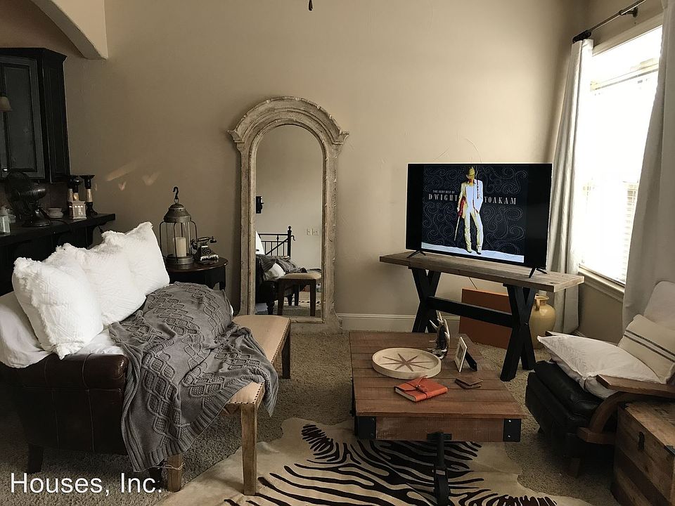 1st image of 46 N Olive Ave