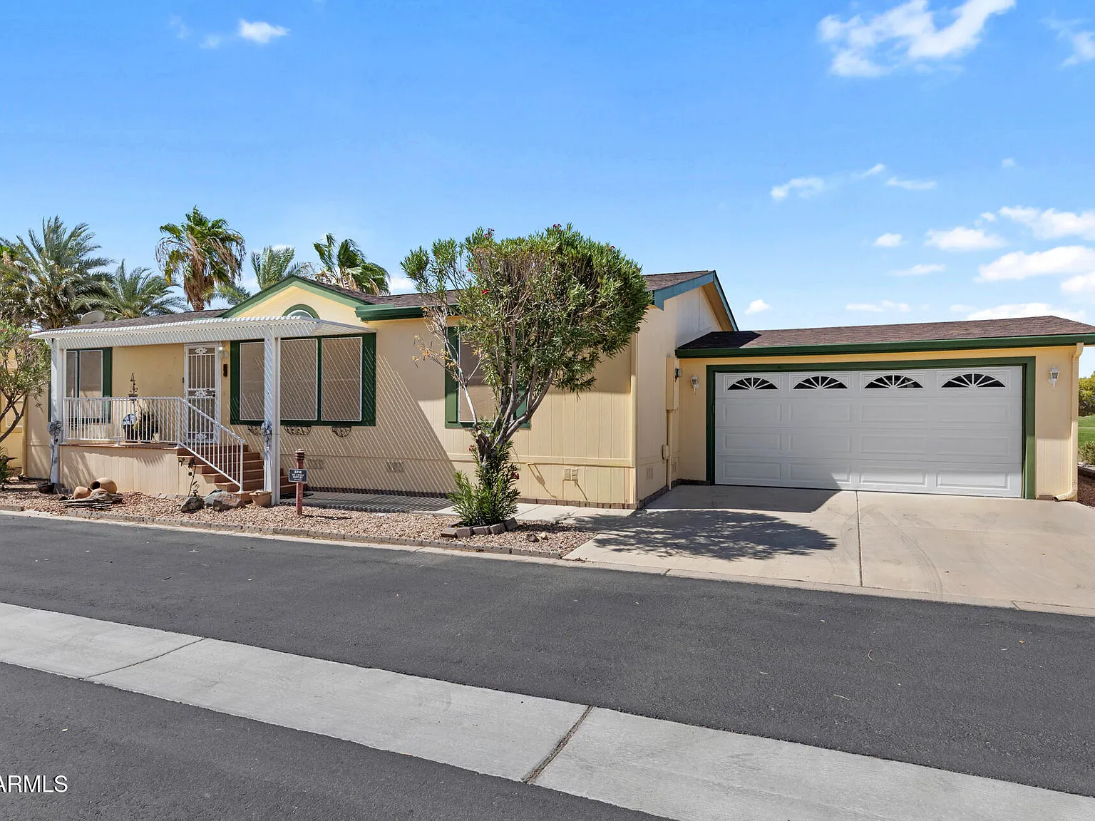 3 bed, 2.0 bath, 1500 sqft, $3,500 — Photo 2
