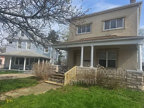 3816 Upper #Unit Photo 1