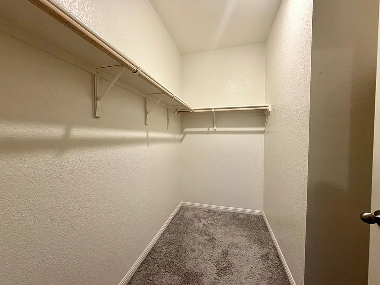 19505 Cloudy Bay Dr — Photo 12