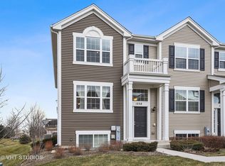 1258 Alta Vista Dr, Hampshire, IL 60140