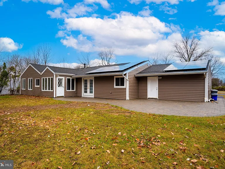 127 Kendall Rd — Photo 35