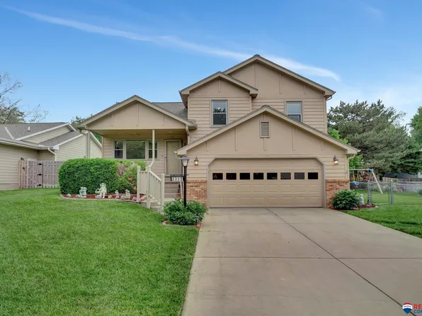 3033 Laredo Dr, Lincoln, NE 68516