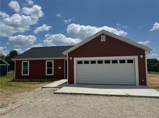 512 E 15th St, Eldon, MO 65026