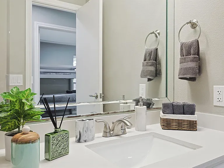 812 Green Brook Dr — Photo 29