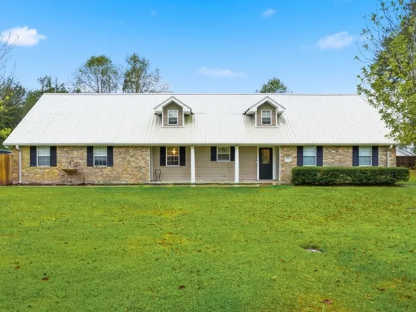 1304 Theriot Rd, Lake Charles, LA 70611