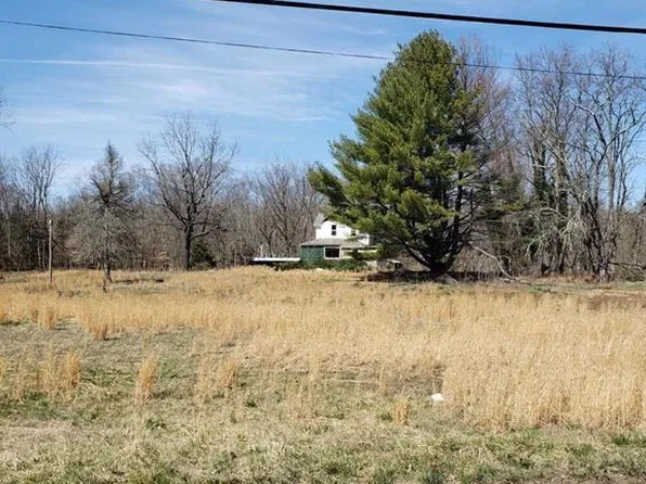 374 Matchaponix Rd, Jamesburg, NJ 08831