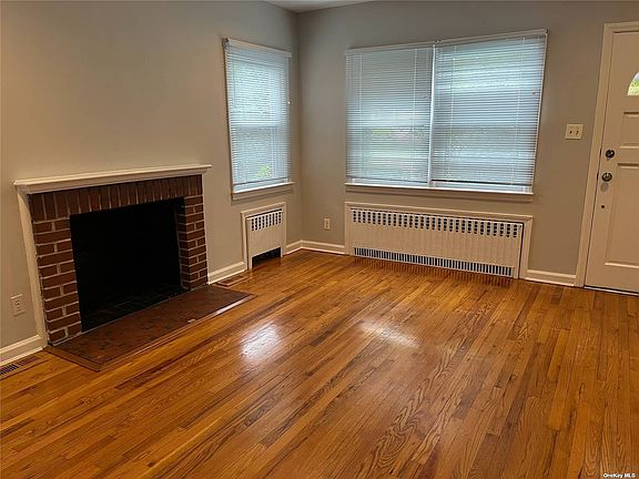 5th image of 42 Beechwood Ave Floor 1